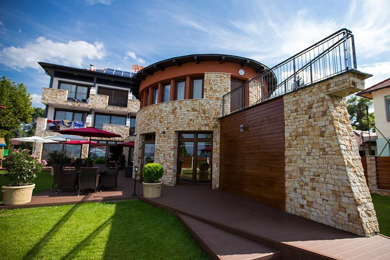 Pole Position Beach Hotel 발라톤사르소 외부 사진