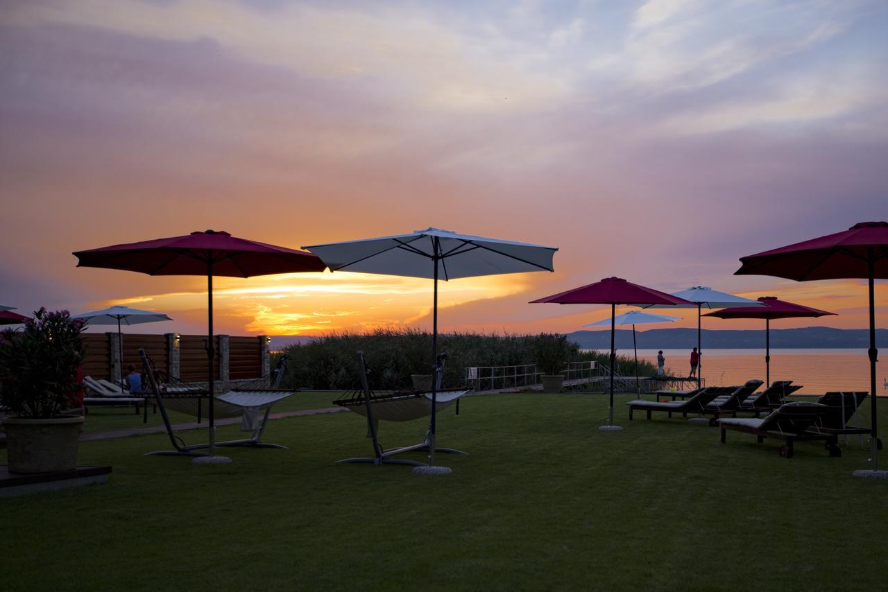 Pole Position Beach Hotel 발라톤사르소 외부 사진